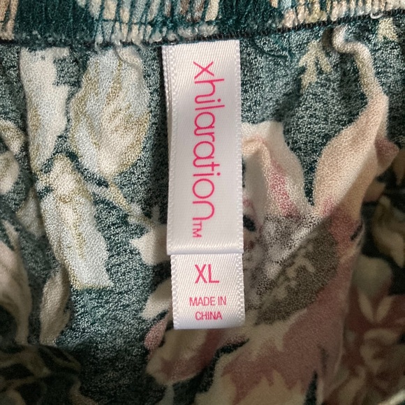 Crop top floral - Picture 2 of 2